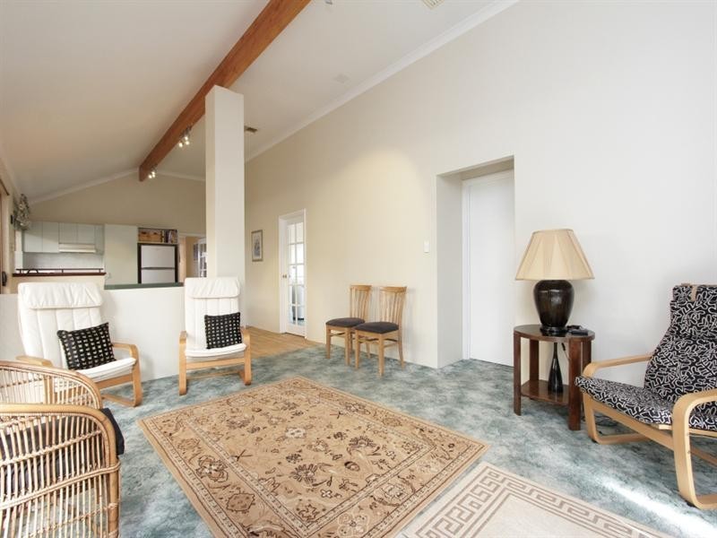 37 Midsummer Circle, Ellenbrook WA 6069