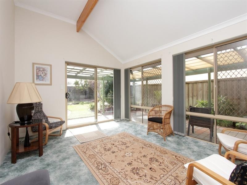 37 Midsummer Circle, Ellenbrook WA 6069