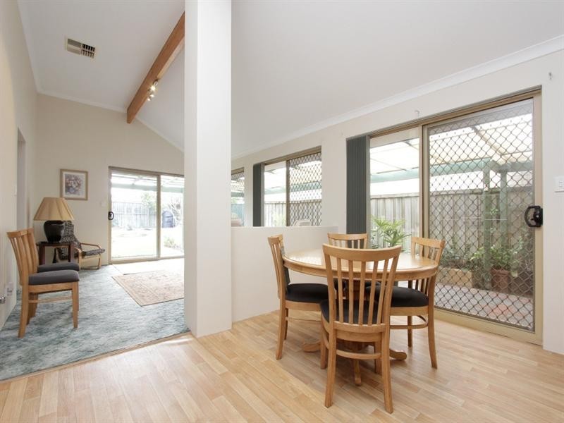 37 Midsummer Circle, Ellenbrook WA 6069