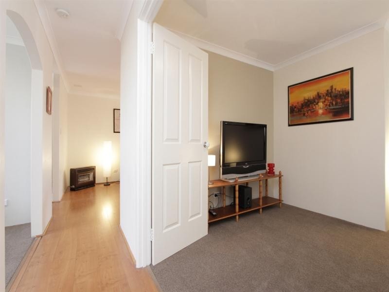 1 Ducane Way, Ellenbrook WA 6069