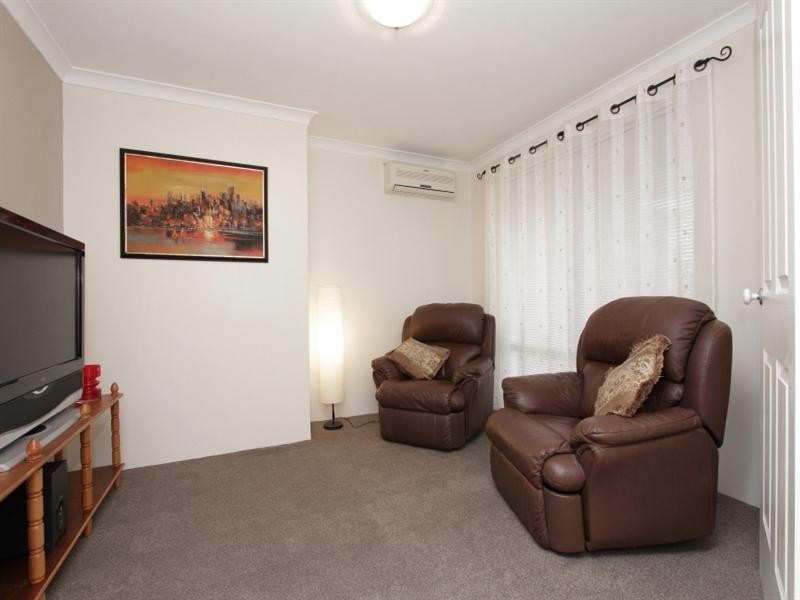 1 Ducane Way, Ellenbrook WA 6069