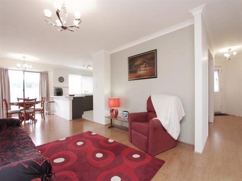 1 Ducane Way, Ellenbrook WA 6069