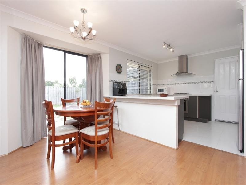 1 Ducane Way, Ellenbrook WA 6069