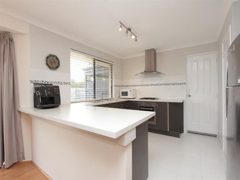 1 Ducane Way, Ellenbrook WA 6069