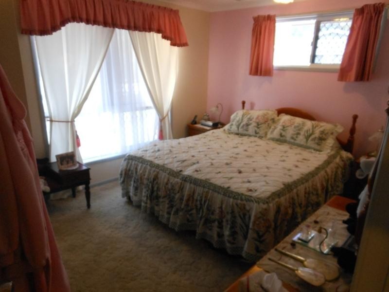 33 High School Road, Gin Gin QLD 4671