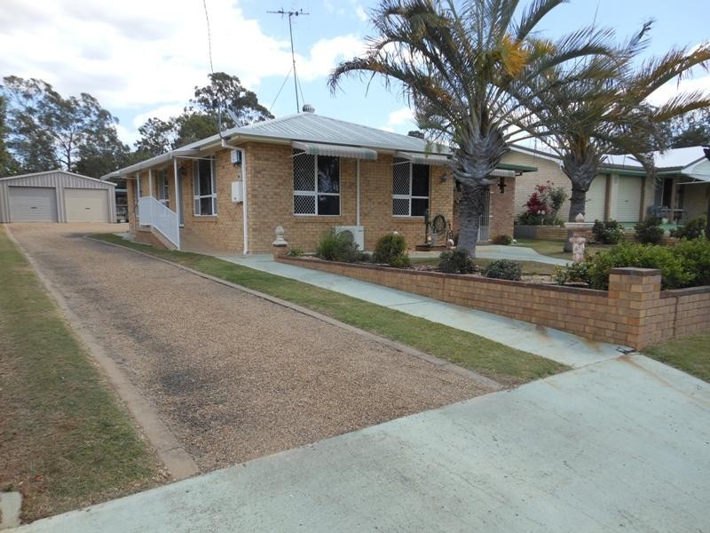 33 High School Road, Gin Gin QLD 4671