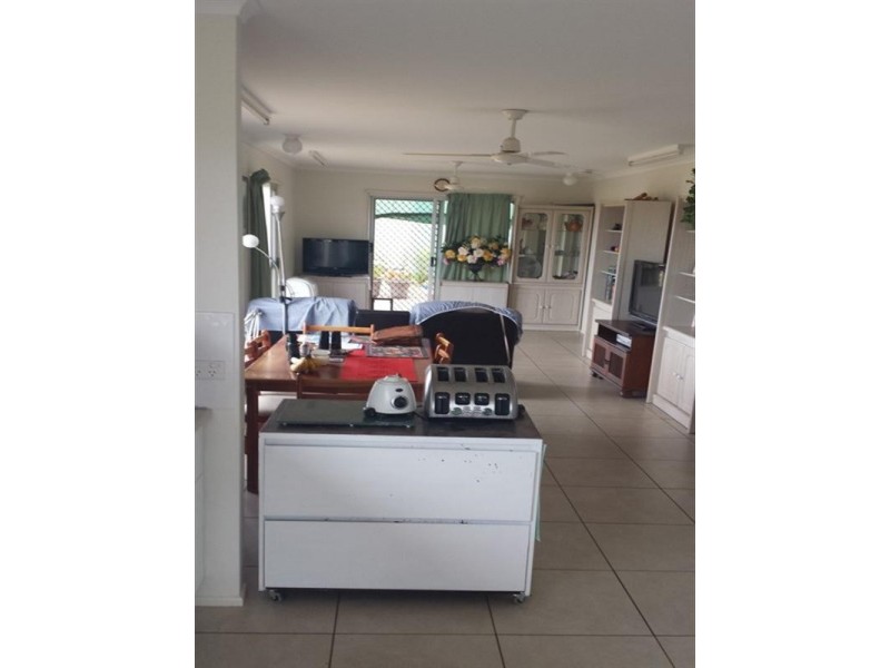 157 Melvilles Road, Maroondan QLD 4671