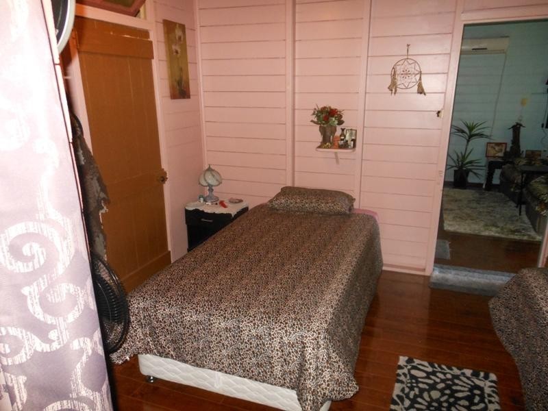 10 Esplanade Street, Mount Perry QLD 4671