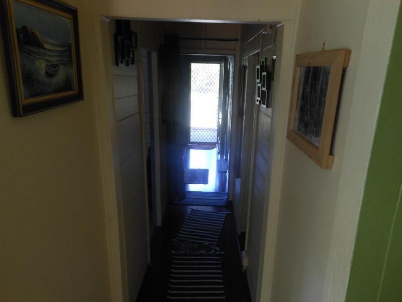 10 Esplanade Street, Mount Perry QLD 4671