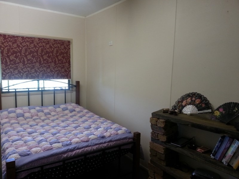 16 Curlew Court, Gin Gin QLD 4671
