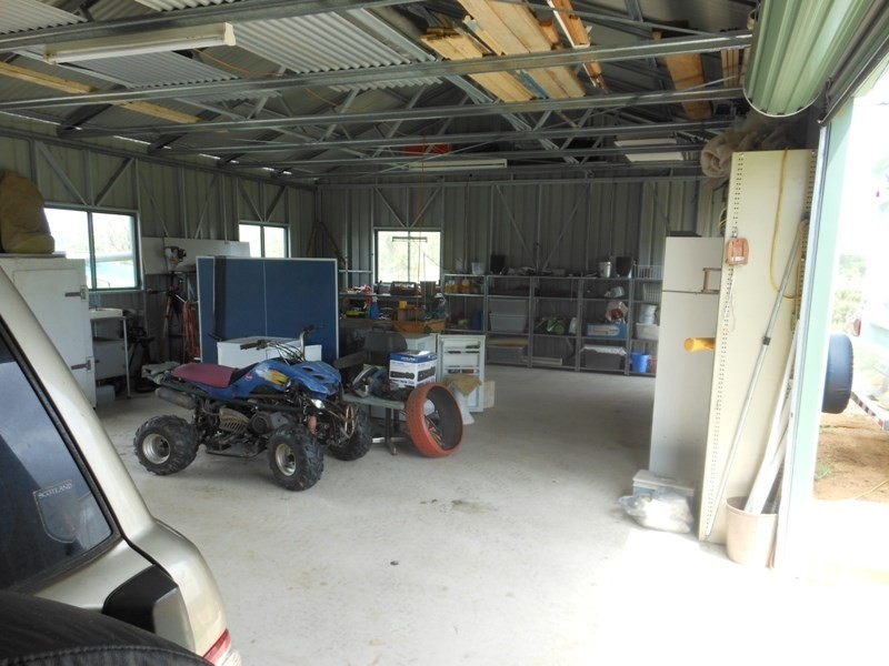 33 Woodswallow Drive, Gin Gin QLD 4671