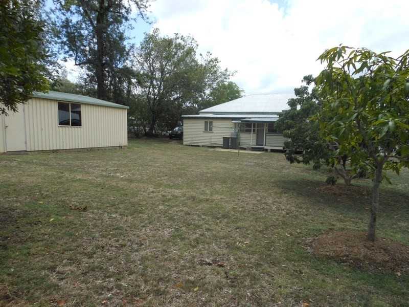 4 Campbell Street, Gin Gin QLD 4671