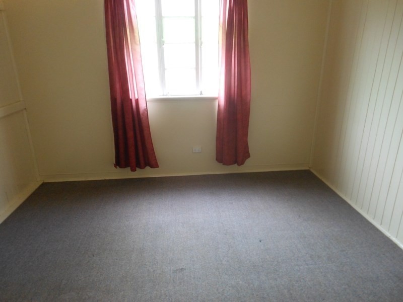 4 Campbell Street, Gin Gin QLD 4671