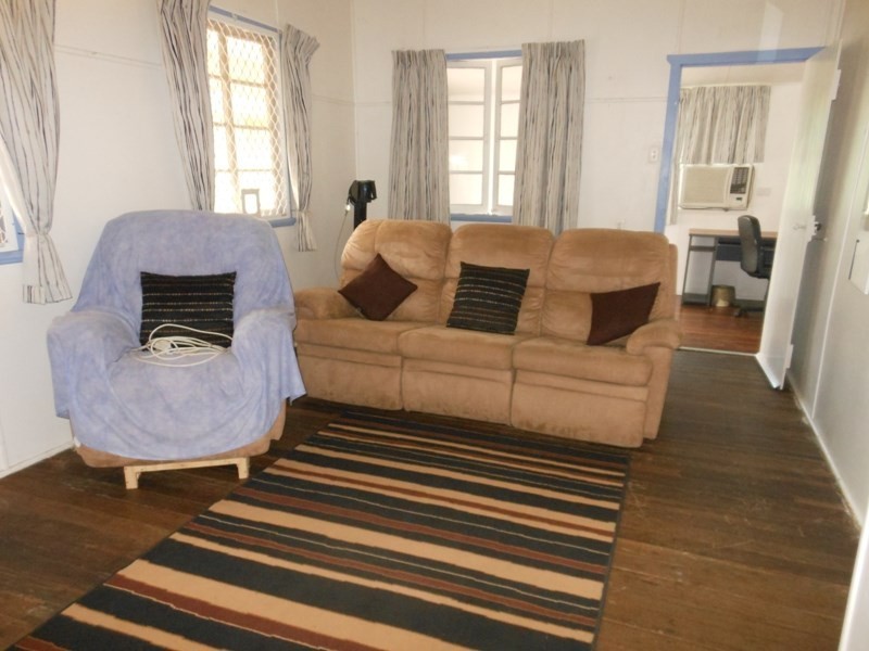 117 Rangeview Road, Gin Gin QLD 4671