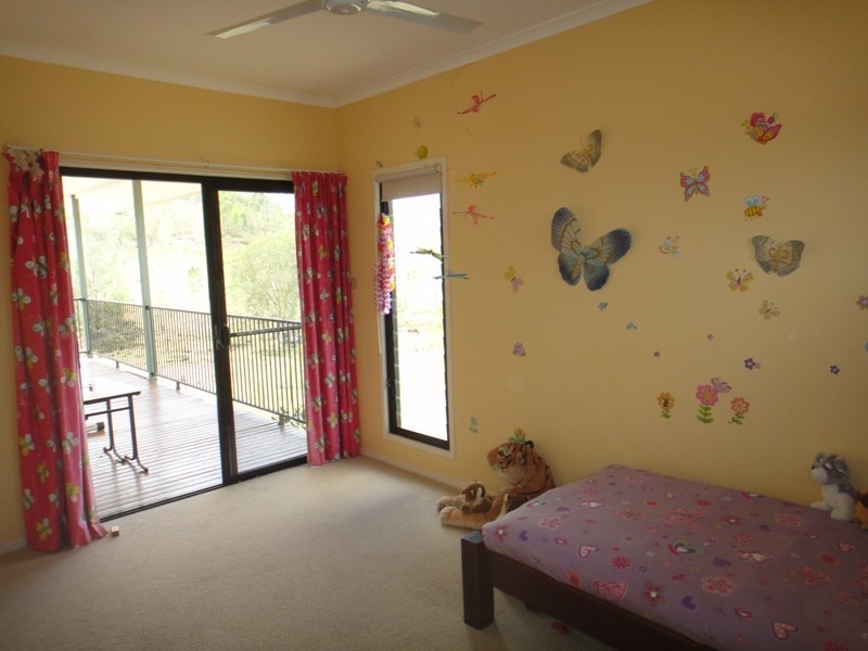 132 Woodswallow Drive, Gin Gin QLD 4671