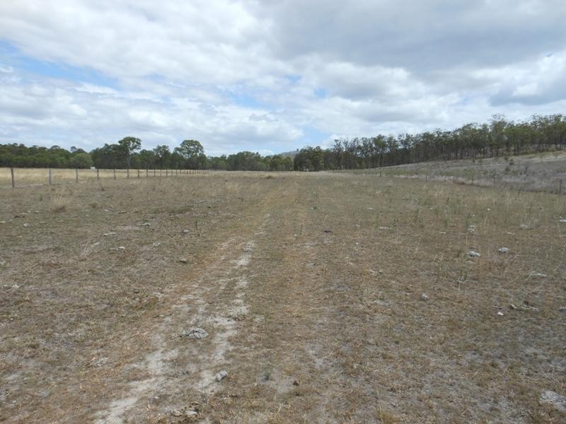24 Wonbah Avenue, Wonbah QLD 4671