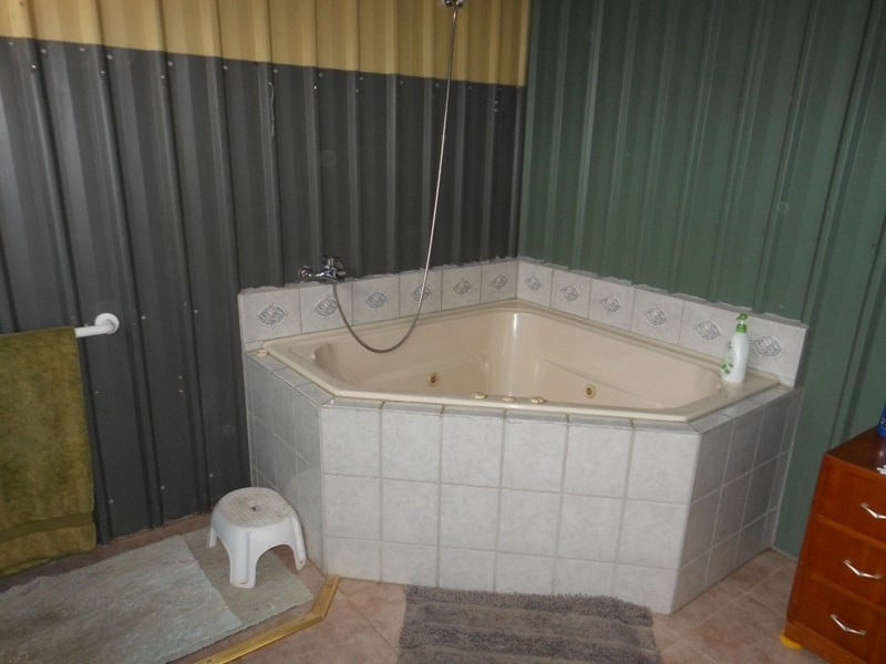 123 Tesellaris Trail, Gin Gin QLD 4671