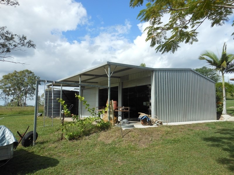 211 Woodswallow Drive, Gin Gin QLD 4671