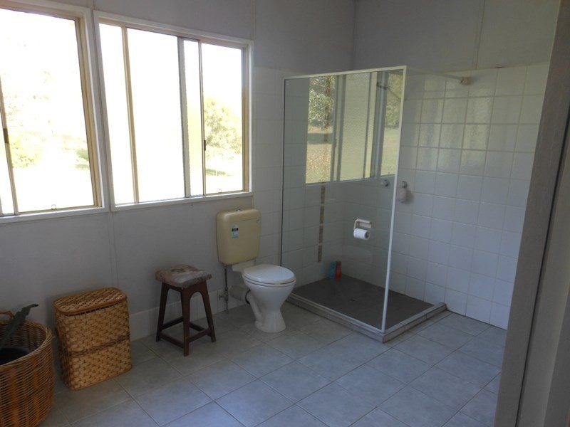 211 Woodswallow Drive, Gin Gin QLD 4671