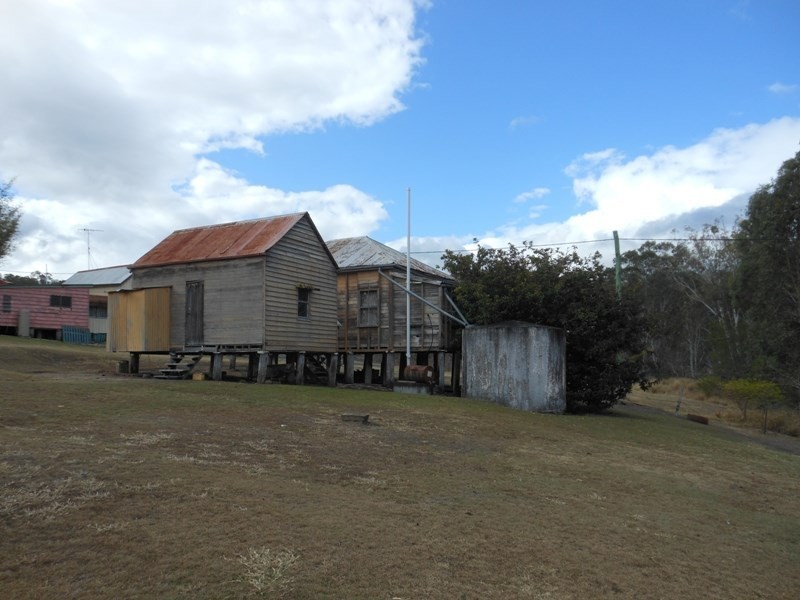 24 William Street, Mount Perry QLD 4671