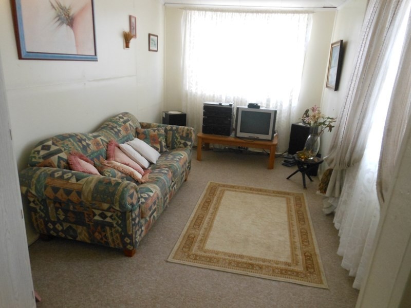 19 Mulgrave Street, Gin Gin QLD 4671