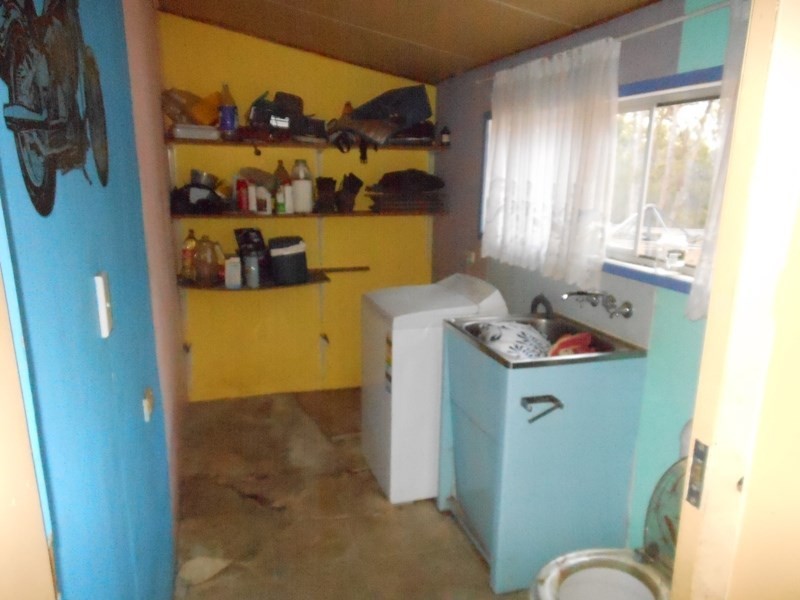 39 Hand Court, Gin Gin QLD 4671