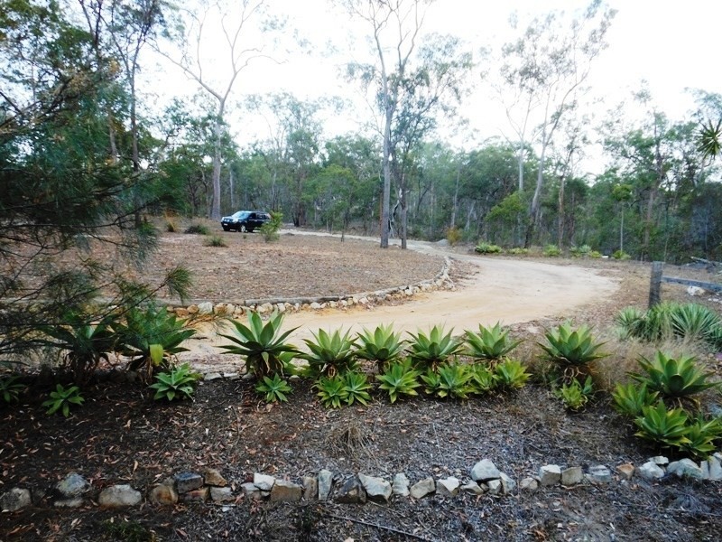 39 Hand Court, Gin Gin QLD 4671