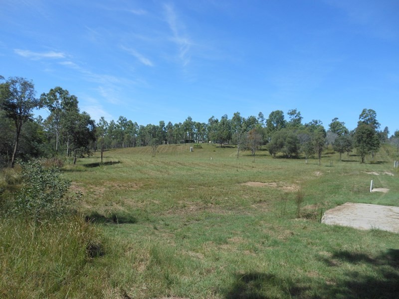 19 Stronachs Road, Horse Camp QLD 4671