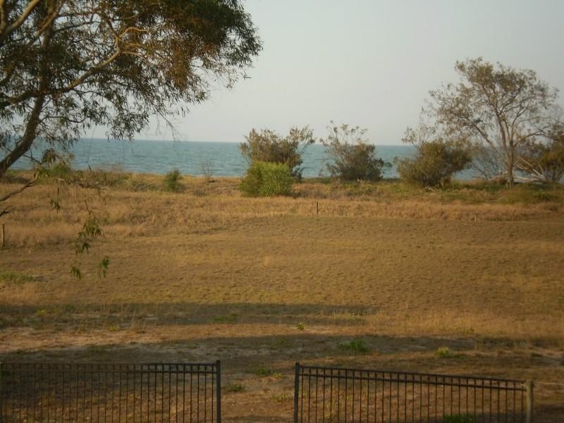 Moore Park Beach QLD 4670