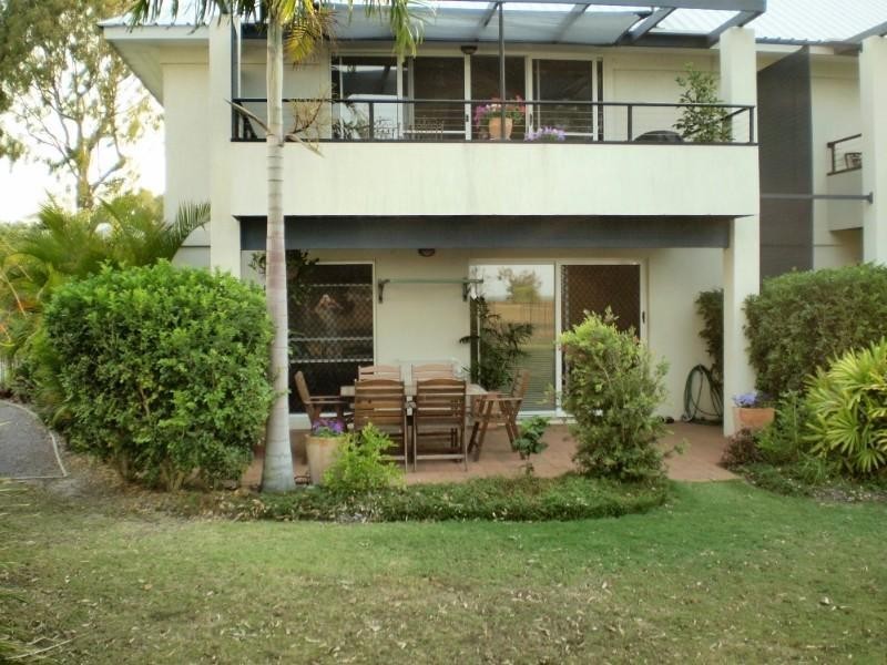 Moore Park Beach QLD 4670