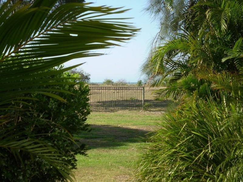 Moore Park Beach QLD 4670