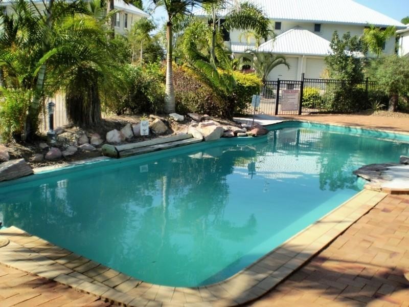 Moore Park Beach QLD 4670