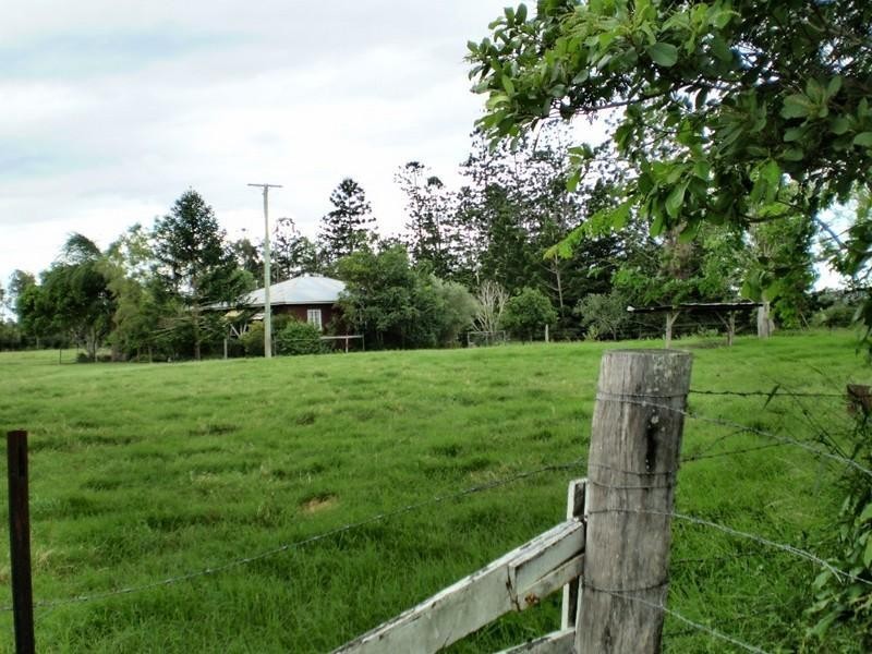 33520 Bruce Highway, Wallaville QLD 4671