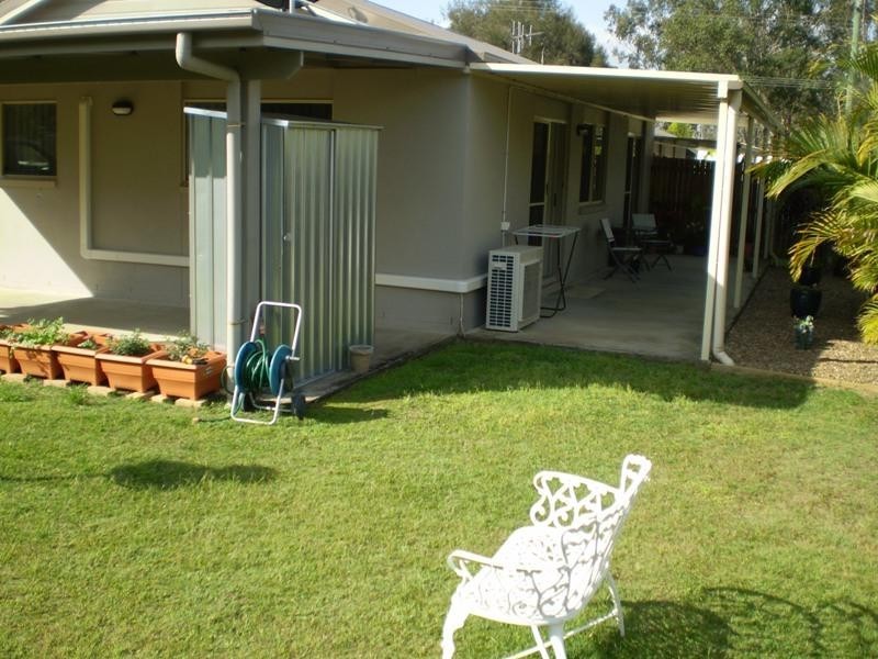 2/25 High School Road, Gin Gin QLD 4671