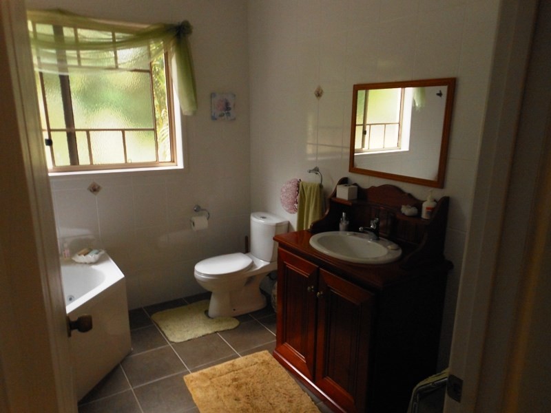 4528 Bundaberg Road, Gin Gin QLD 4671