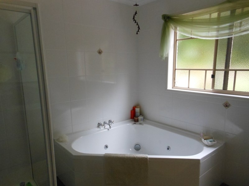 4528 Bundaberg Road, Gin Gin QLD 4671