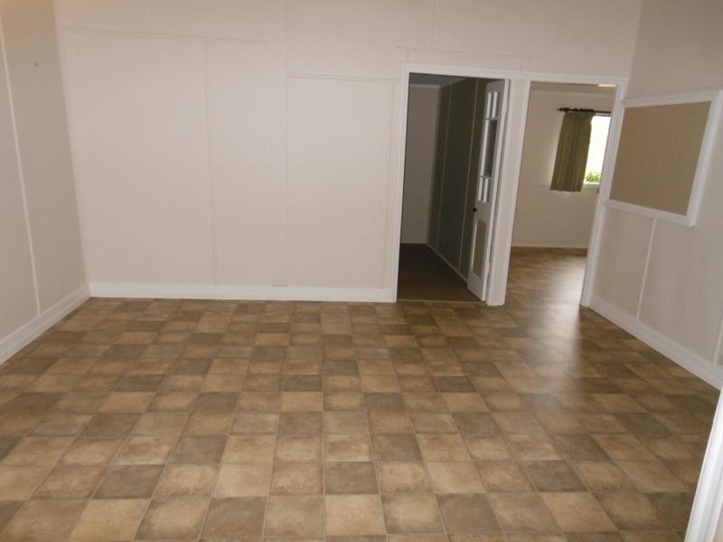 41 Ellerays Road, Mcilwraith QLD 4671