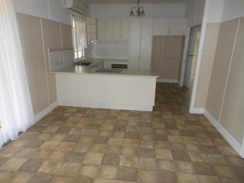 41 Ellerays Road, Mcilwraith QLD 4671