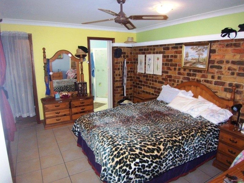 201 Springwood Road, Springwood QLD 4127