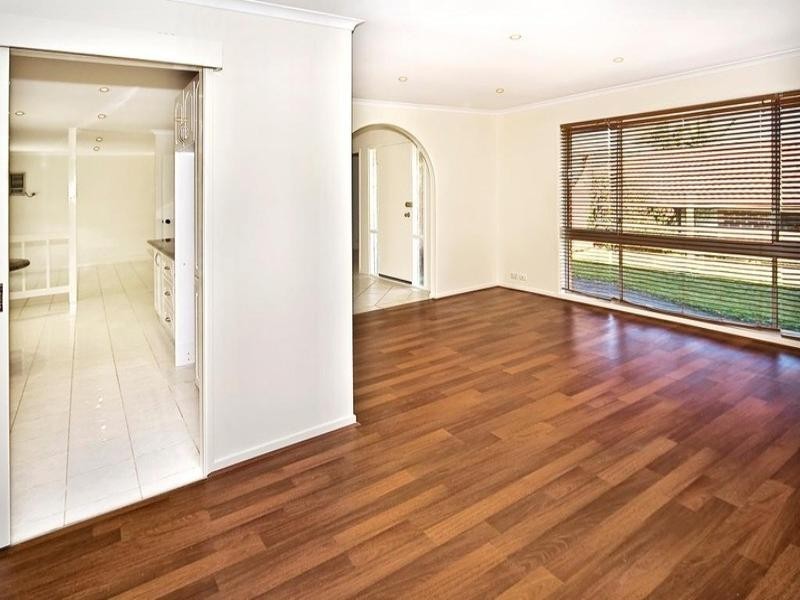 19 Jilbard Drive, Springwood QLD 4127