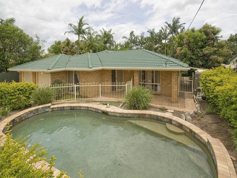 70 John Paul Drive, Daisy Hill QLD 4127