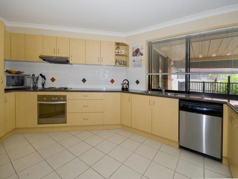 Meadowbrook QLD 4131