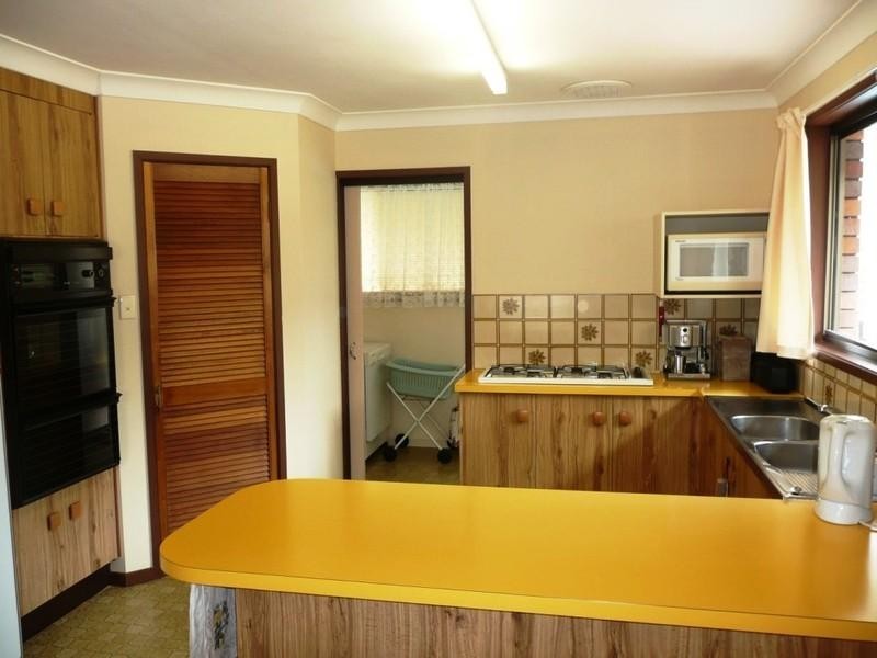 18 Jilbard Drive, Springwood QLD 4127