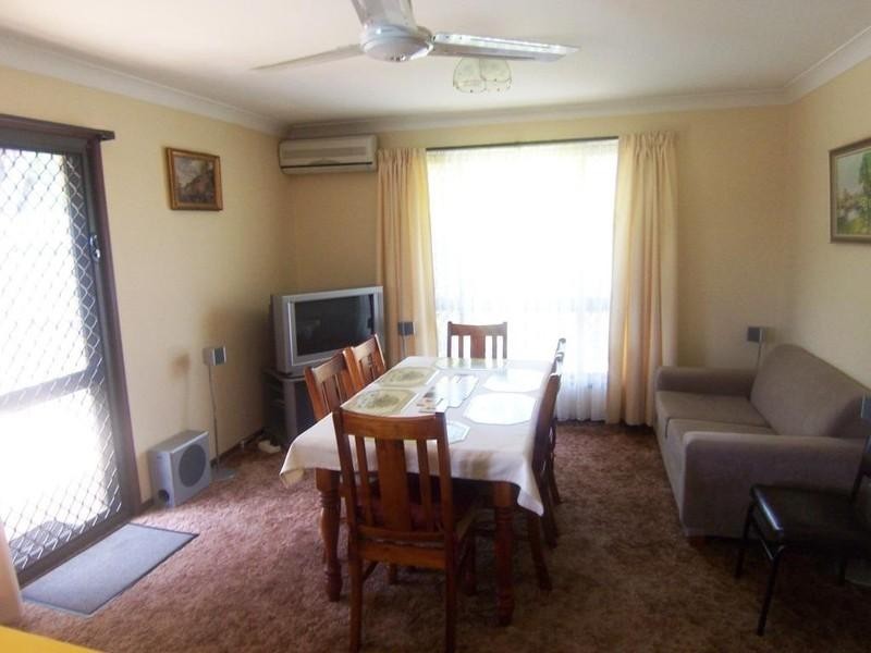 18 Jilbard Drive, Springwood QLD 4127