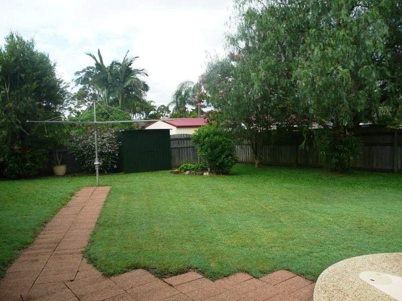 18 Jilbard Drive, Springwood QLD 4127