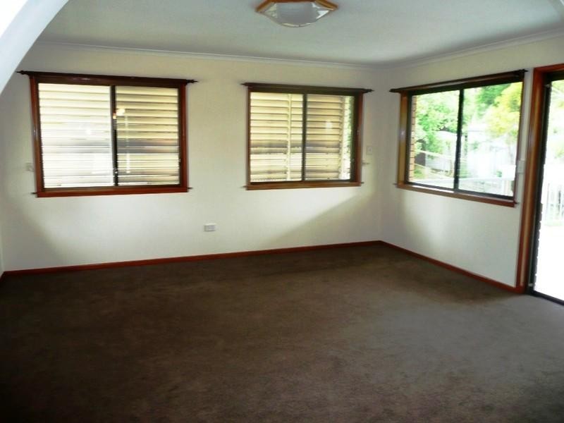12 Frobisher Street, Springwood QLD 4127