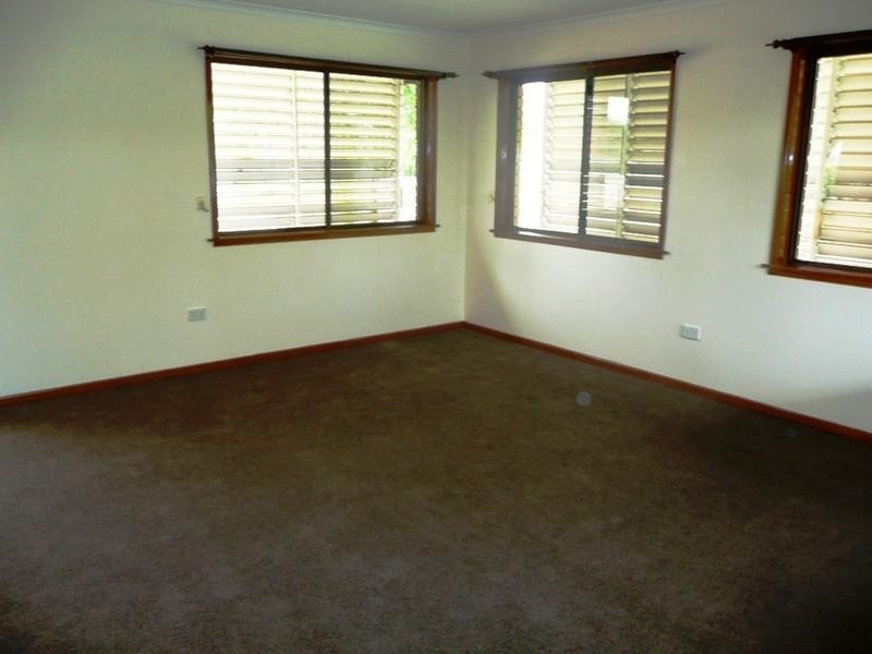 12 Frobisher Street, Springwood QLD 4127