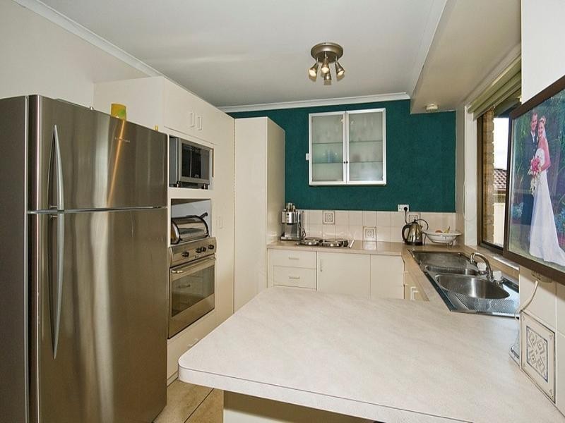12 Southmore Street, Daisy Hill QLD 4127