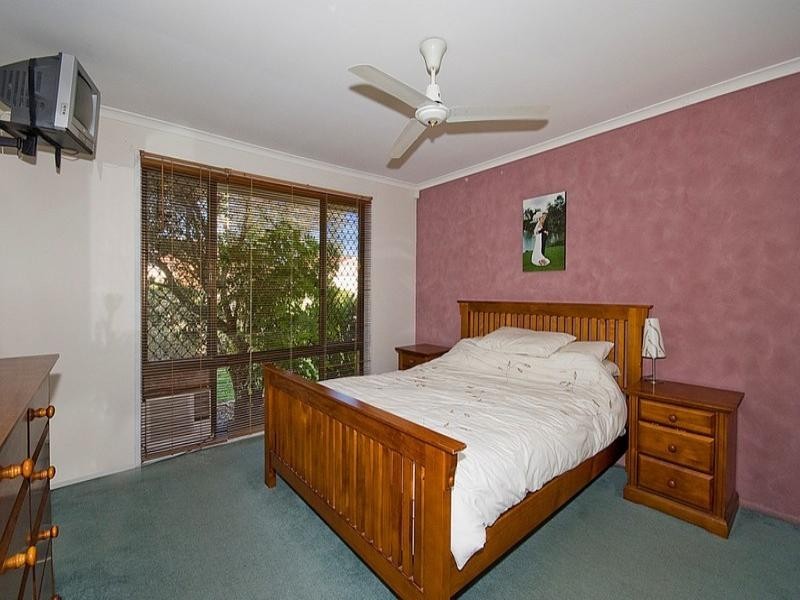 12 Southmore Street, Daisy Hill QLD 4127