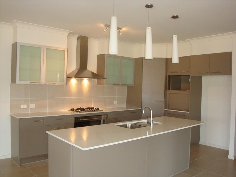 25 Dennis Vale Drive, Daisy Hill QLD 4127